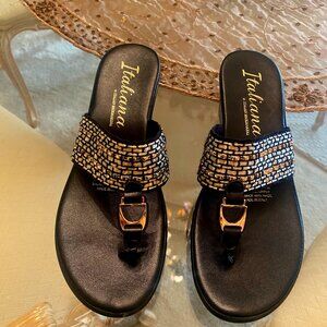 MINT Italiana by Italian Shoemakers Womens Black Gold Wedge Sandals Size 9.5